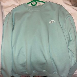 Nike crewneck (white only)